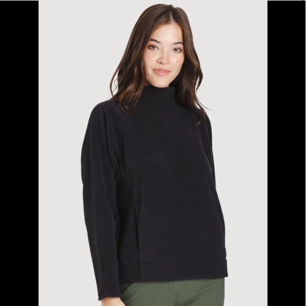 Kit and Ace Hygge Pullover Black Small